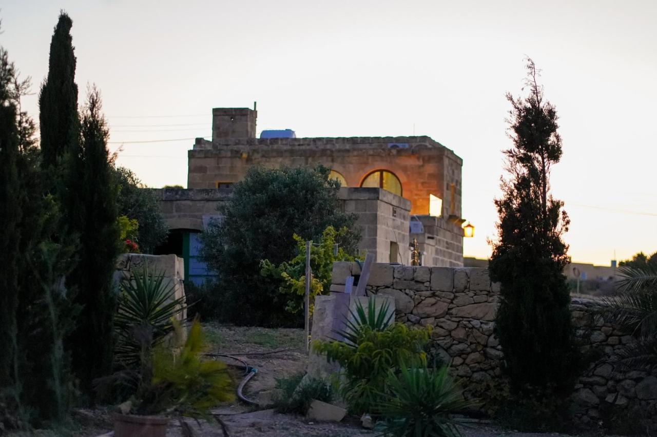 Sant Anton Tal-Qabbieza Farmhouse Villa Kerċem Eksteriør bilde