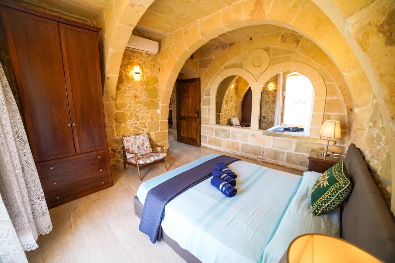 Sant Anton Tal-Qabbieza Farmhouse Villa Kerċem Eksteriør bilde